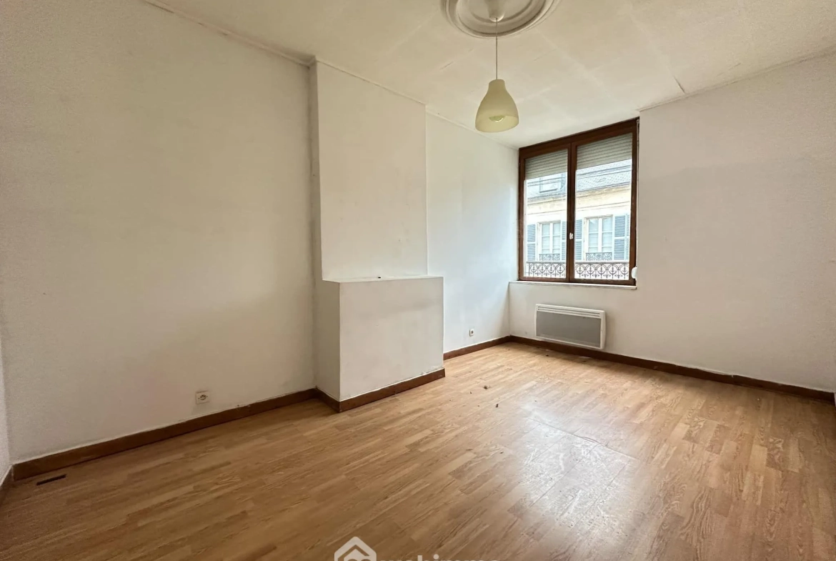 Maison de ville de 72 m² à Festieux avec location locative investisseur potentiel 