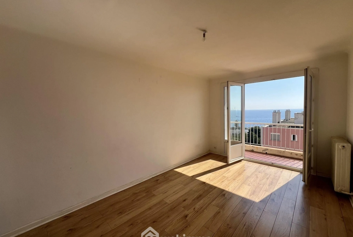 Appartement T3 de 61 m² avec vue mer à Bastia - Dernier étage avec ascenseur 