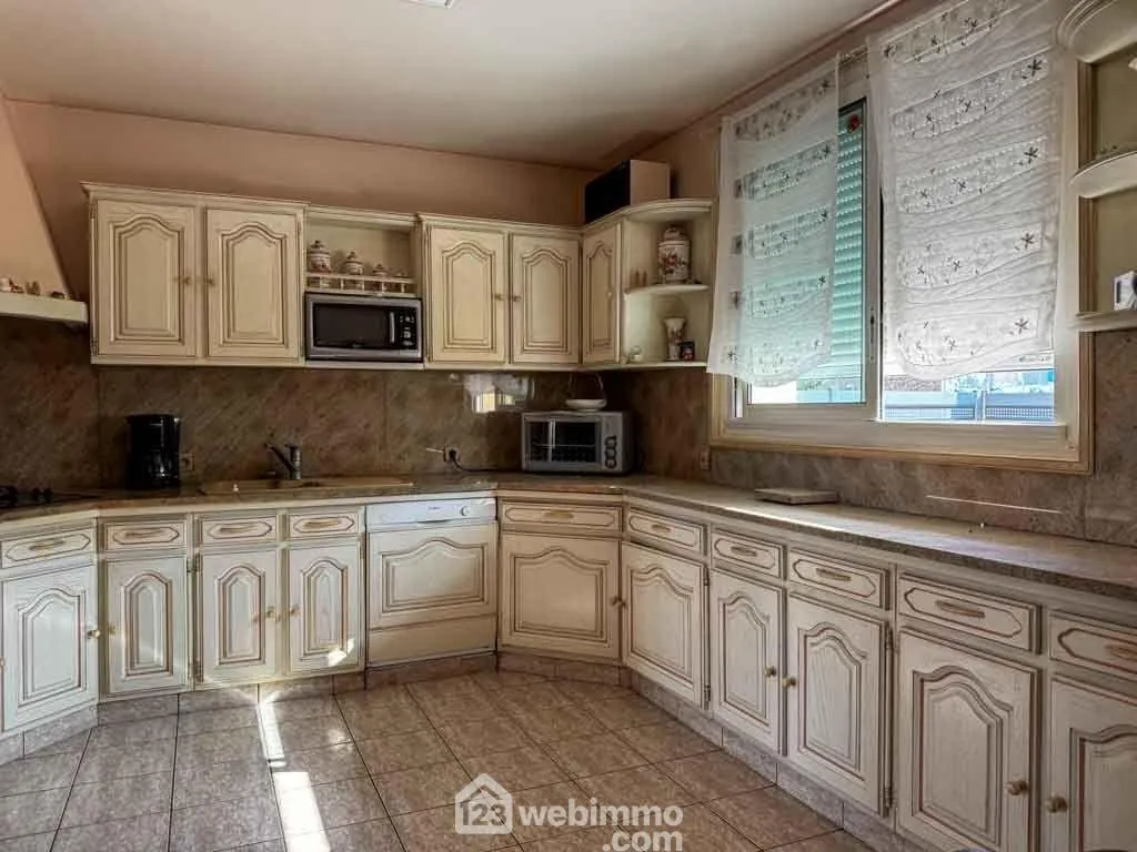 Maison à vendre de 110m² à Sèvremont avec grand jardin et potentiel d'aménagement 