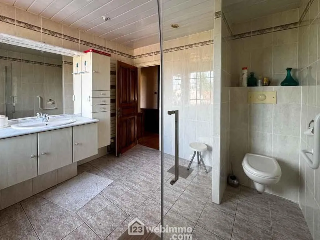 Maison à vendre de 110m² à Sèvremont avec grand jardin et potentiel d'aménagement 