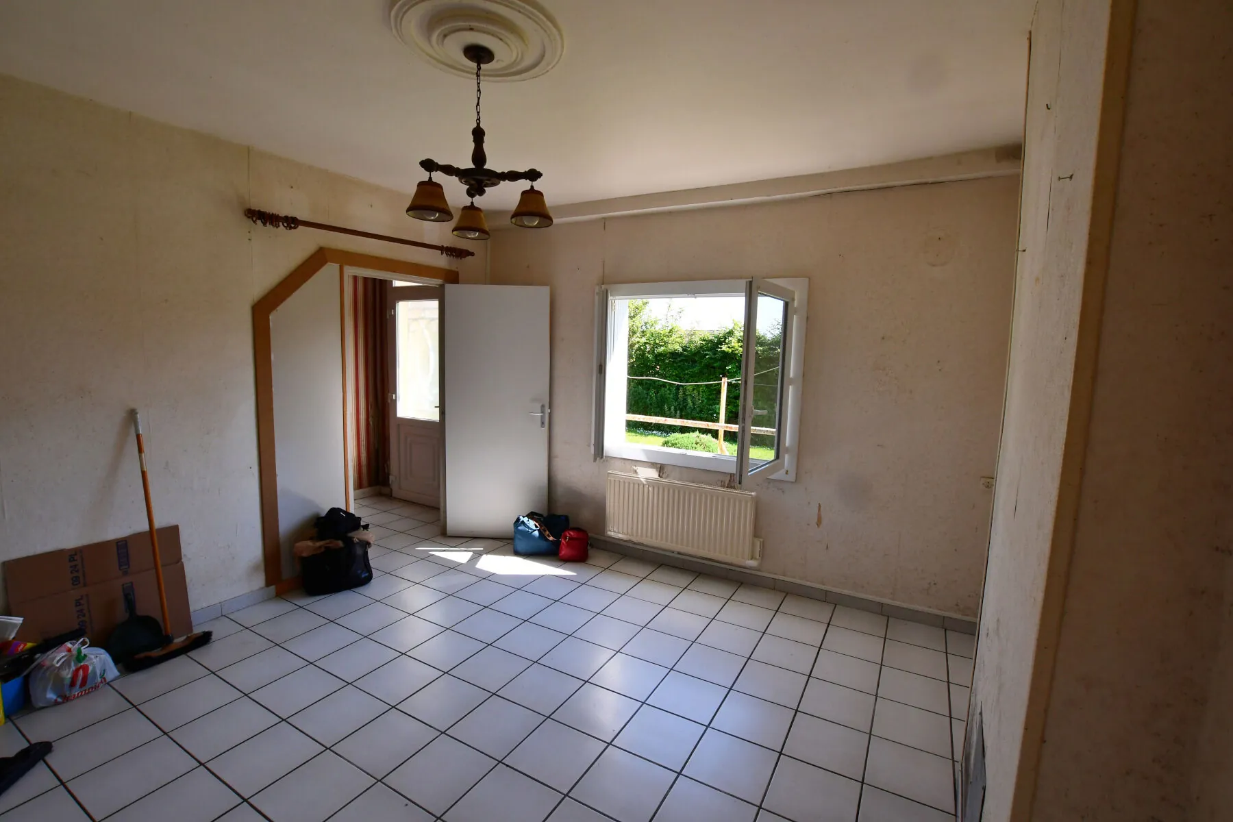 Maison individuelle à rénover proche Fécamp avec grand terrain et potentiel d'agrandissement 