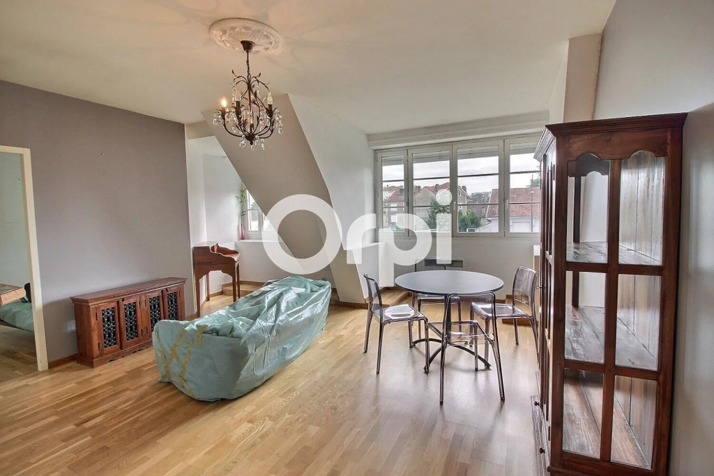 Appartement de 43 m² à Pau proche de la Foire Exposition avec parking et cave