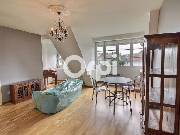 Appartement de 43 m² à Pau proche de la Foire Exposition avec parking et cave