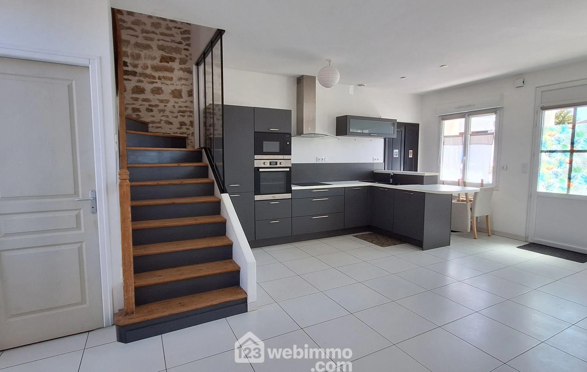Maison 68m² à Avrillé, centre-ville, jardin et terrasse, proche de l'océan 