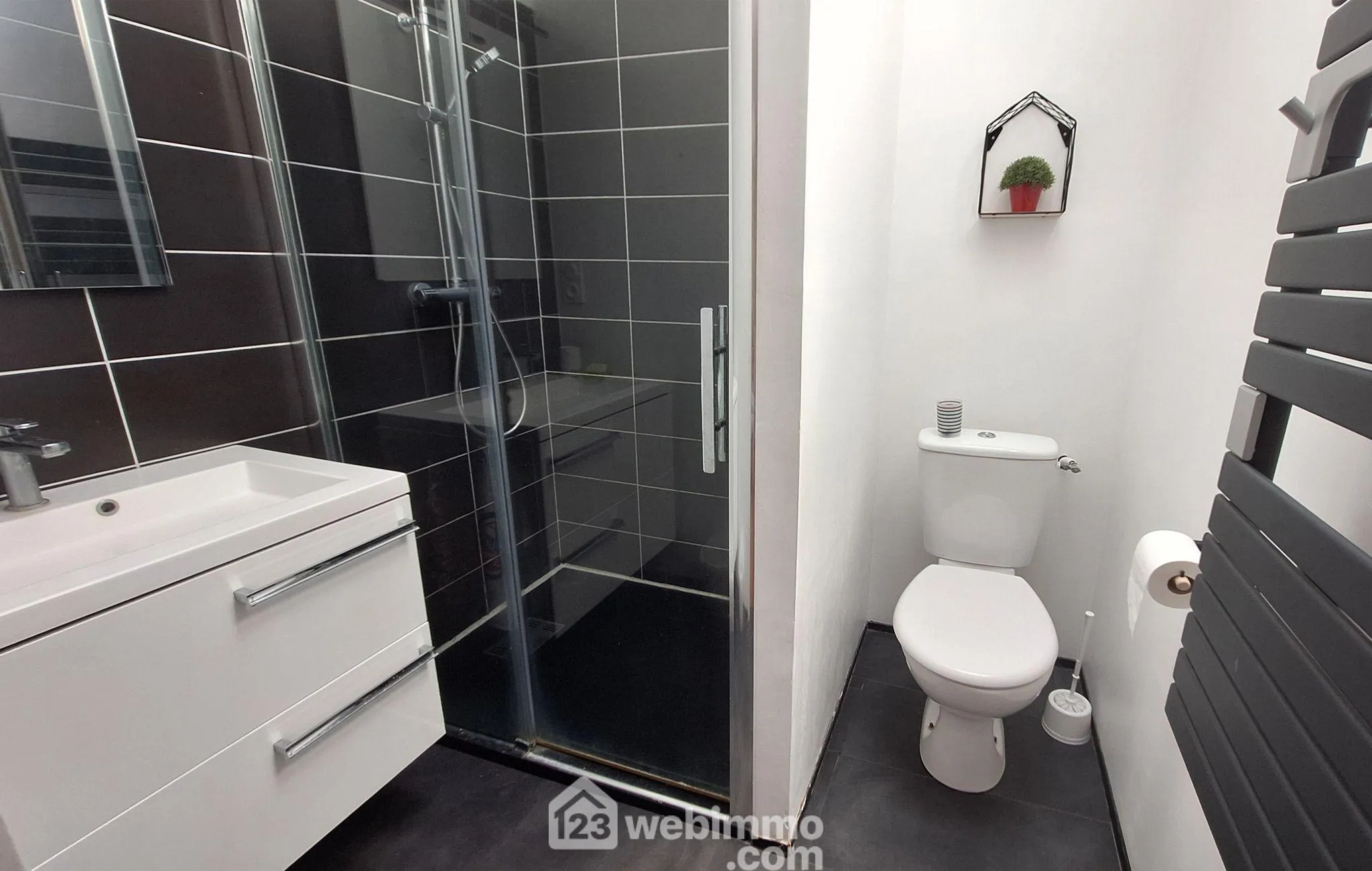Maison 68m² à Avrillé, centre-ville, jardin et terrasse, proche de l'océan 
