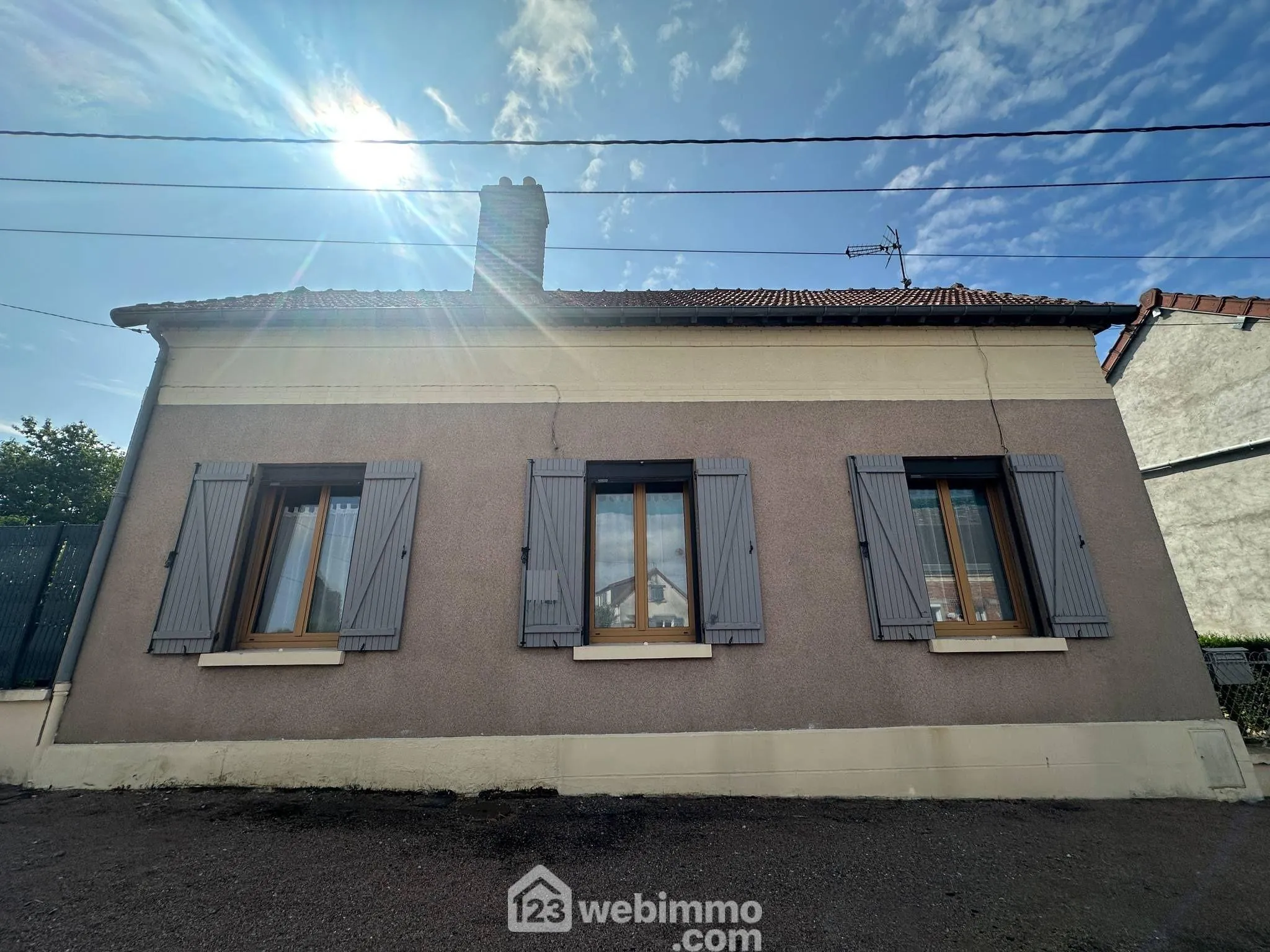 Maison spacieuse de 137 m² à Danizy avec véranda et garage 
