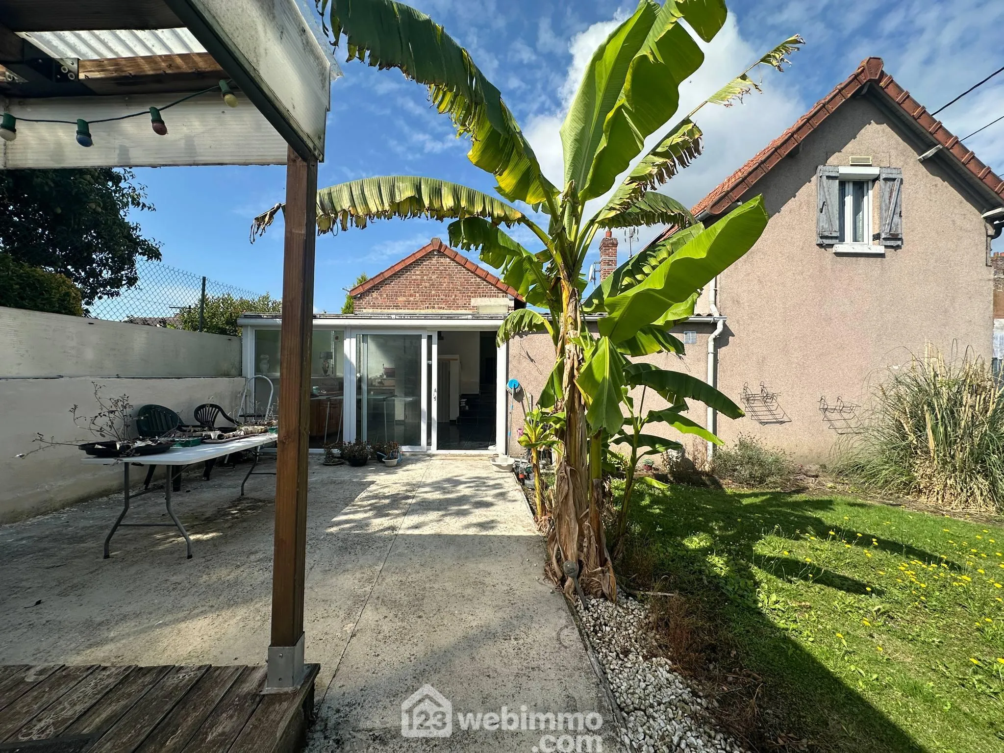 Maison spacieuse de 137 m² à Danizy avec véranda et garage 