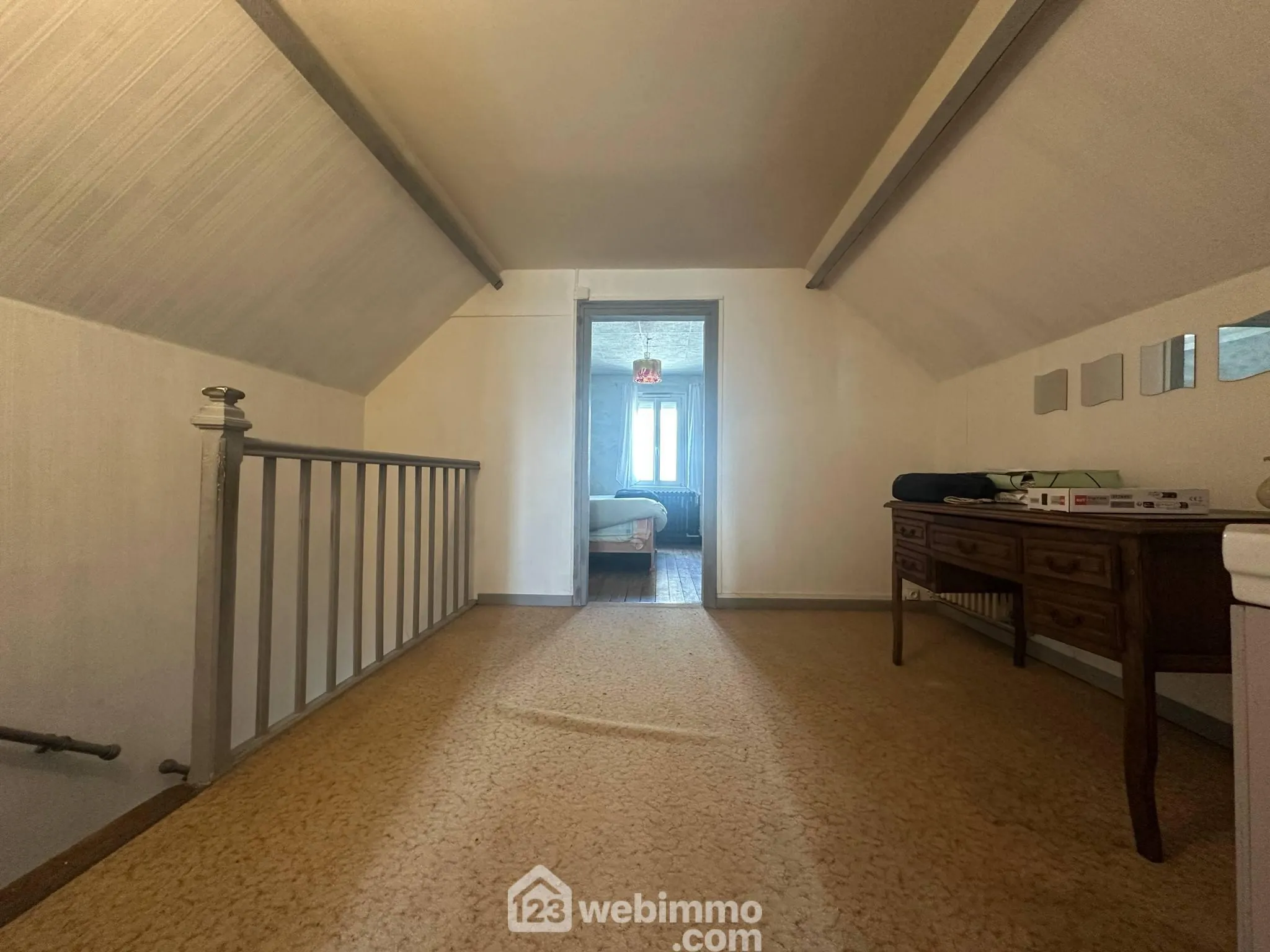 Maison spacieuse de 137 m² à Danizy avec véranda et garage 