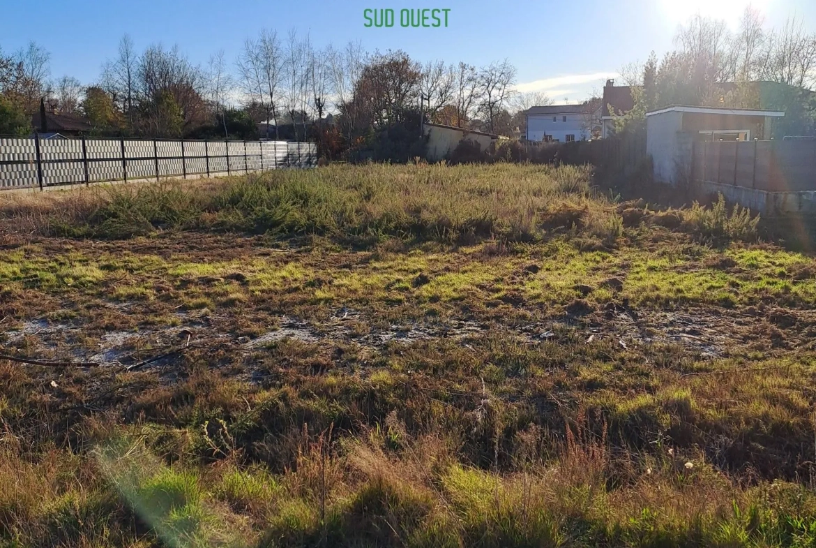 Terrain viabilisé de 800 m² à Le Barp, proche Bordeaux et bassin d’Arcachon 