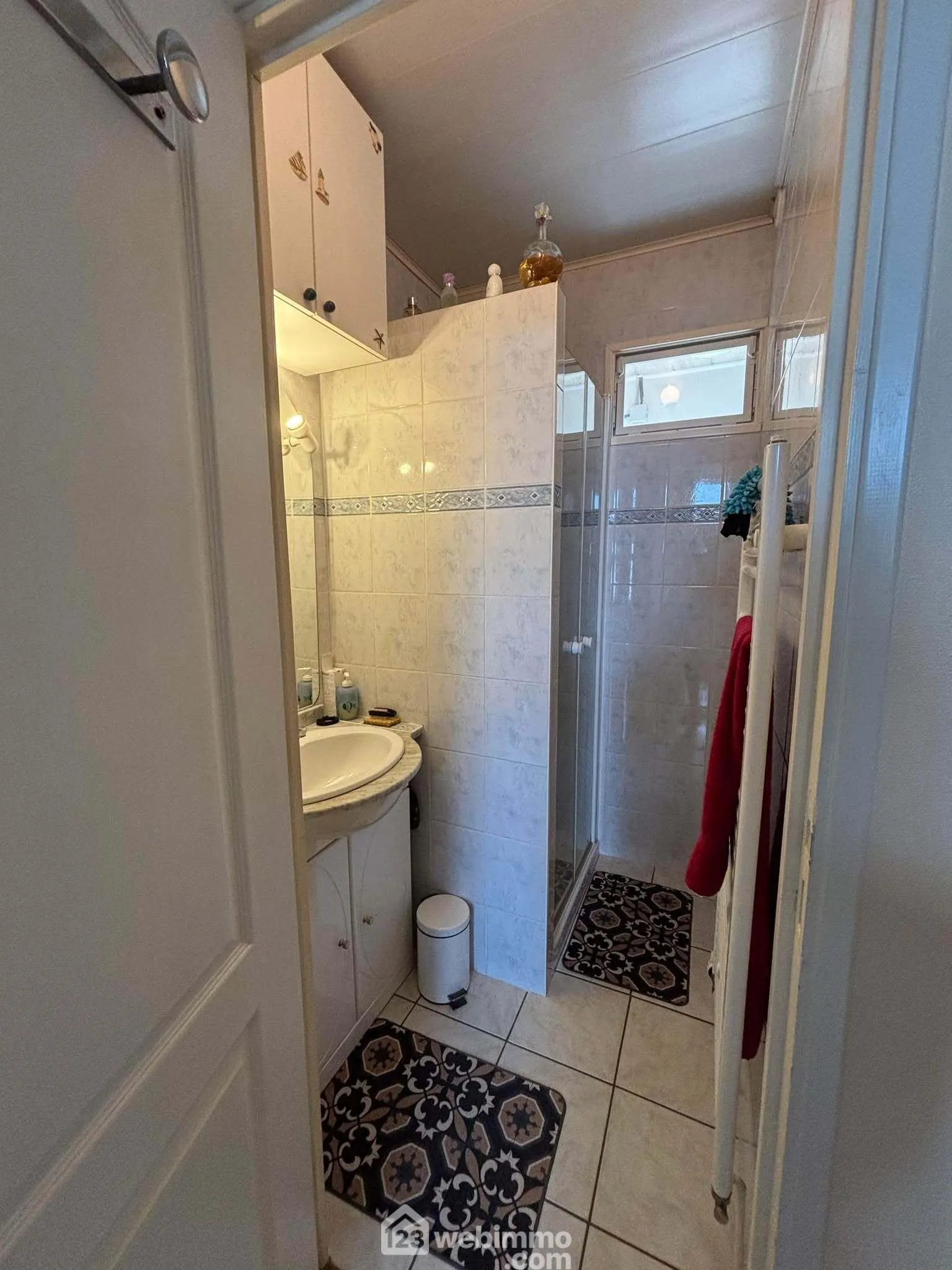 Maison 108m² à Dangé-Saint-Romain avec terrain clos et possibilités d'aménagement 