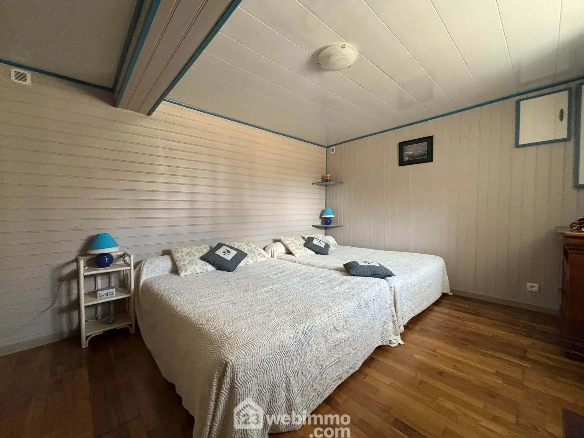 Maison 108m² à Dangé-Saint-Romain avec terrain clos et possibilités d'aménagement 