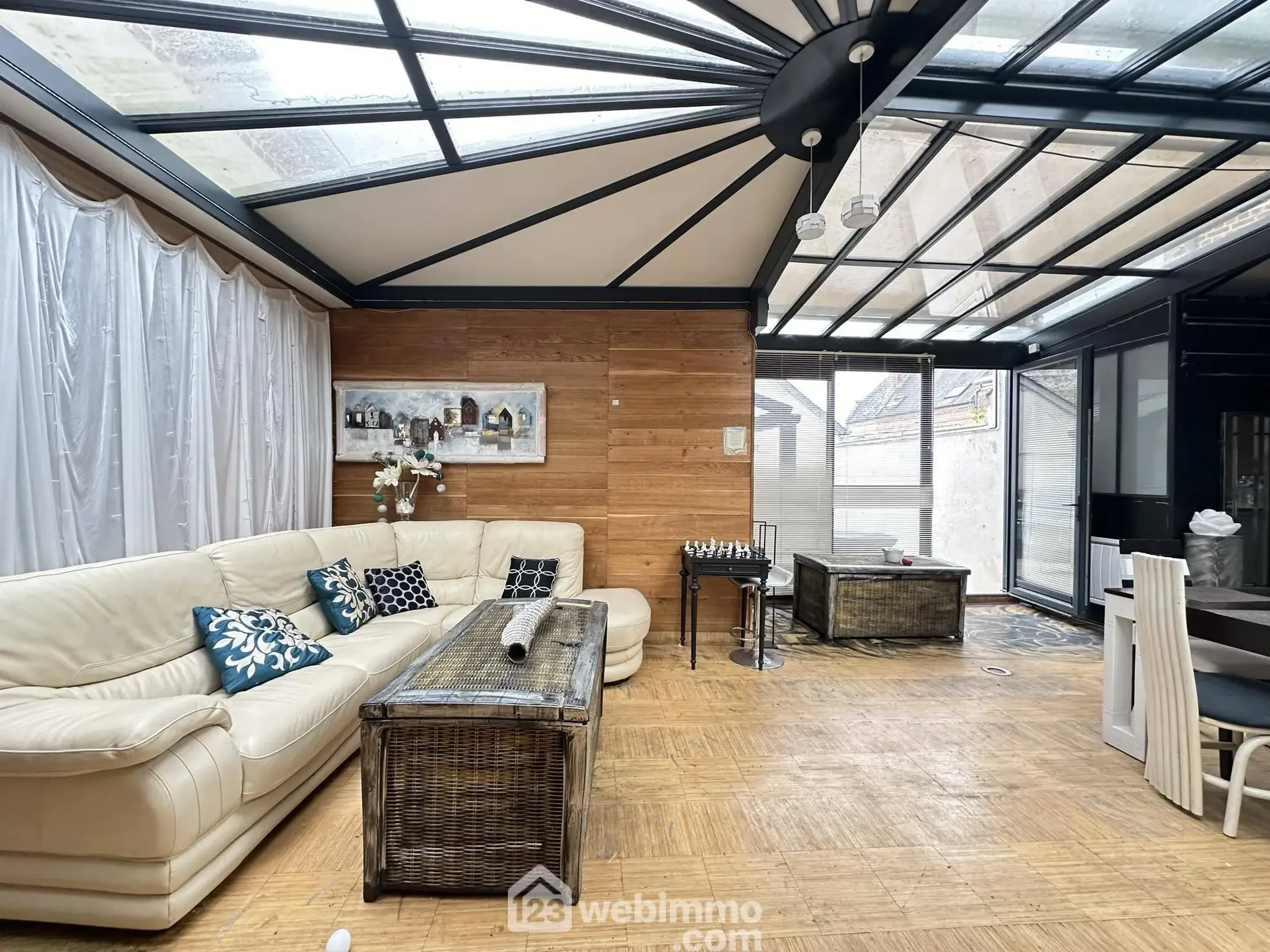 Charmante maison de 196 m² à vendre à Crécy-sur-Serre, proximité de services et loisirs 