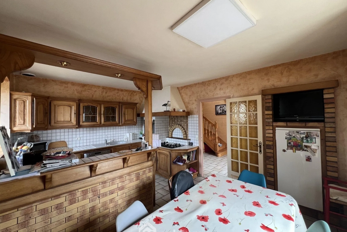 Maison en pierre à rénover avec potentiel à Ploumilliau 155m² 