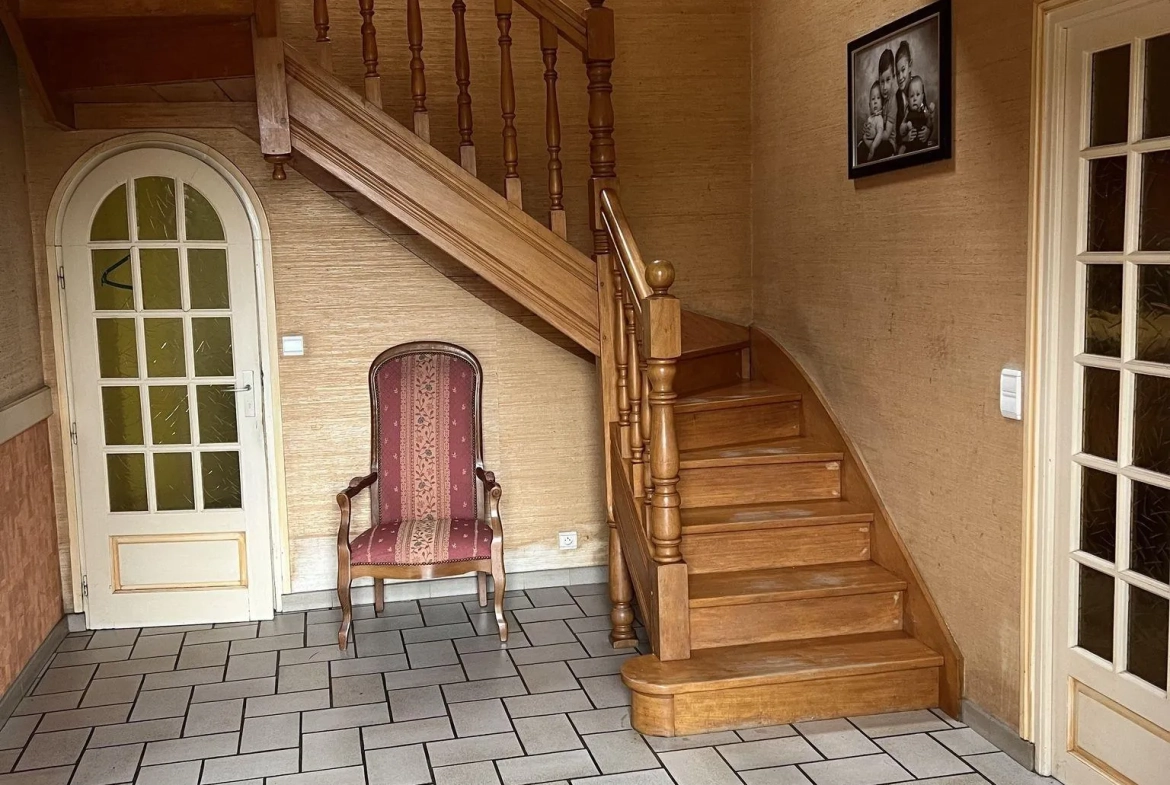 Maison en pierre à rénover avec potentiel à Ploumilliau 155m² 