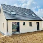 Construction maison neuve de 99 m² à Cauffry avec 3 chambres et options écologiques