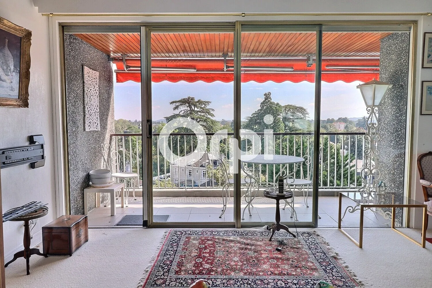 Appartement T3 à vendre à Pau avec vue sur Pyrénées, garage et cave 