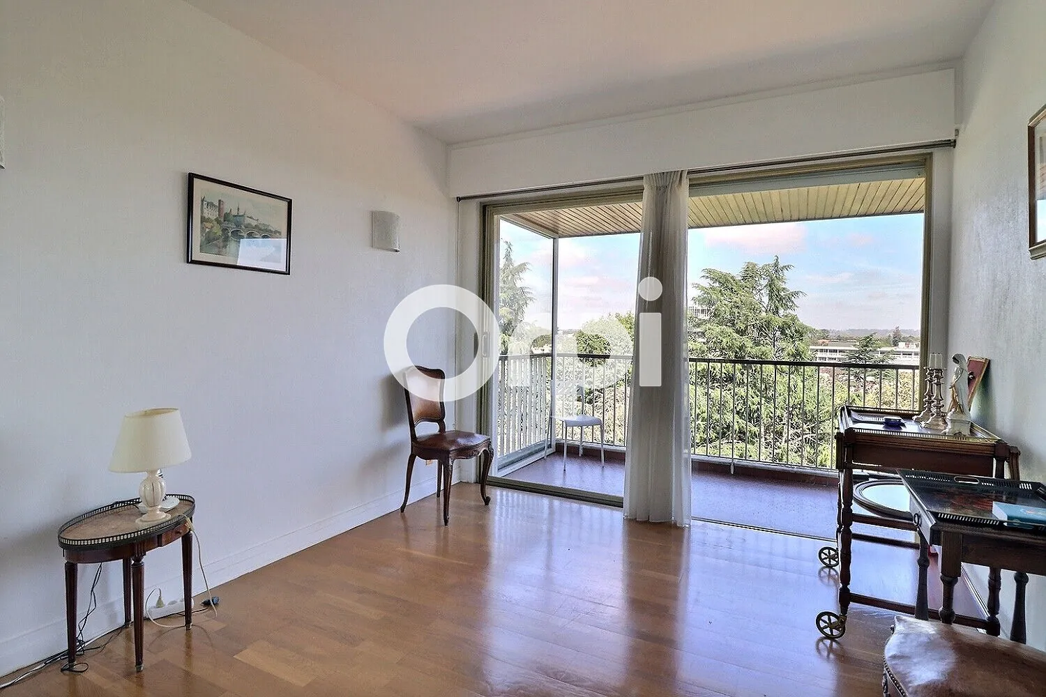 Appartement T3 à vendre à Pau avec vue sur Pyrénées, garage et cave 