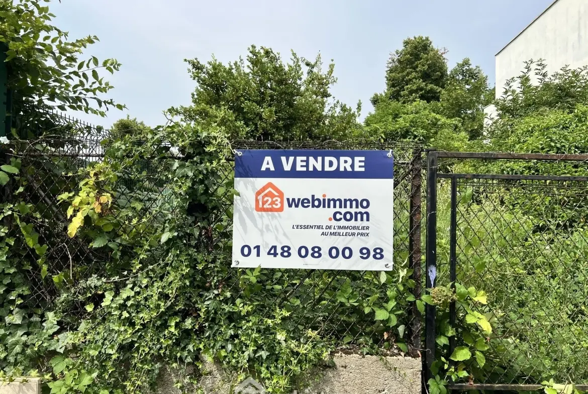 Terrain à bâtir de 287 m² à Vitry-sur-Seine proche du tramway T9 