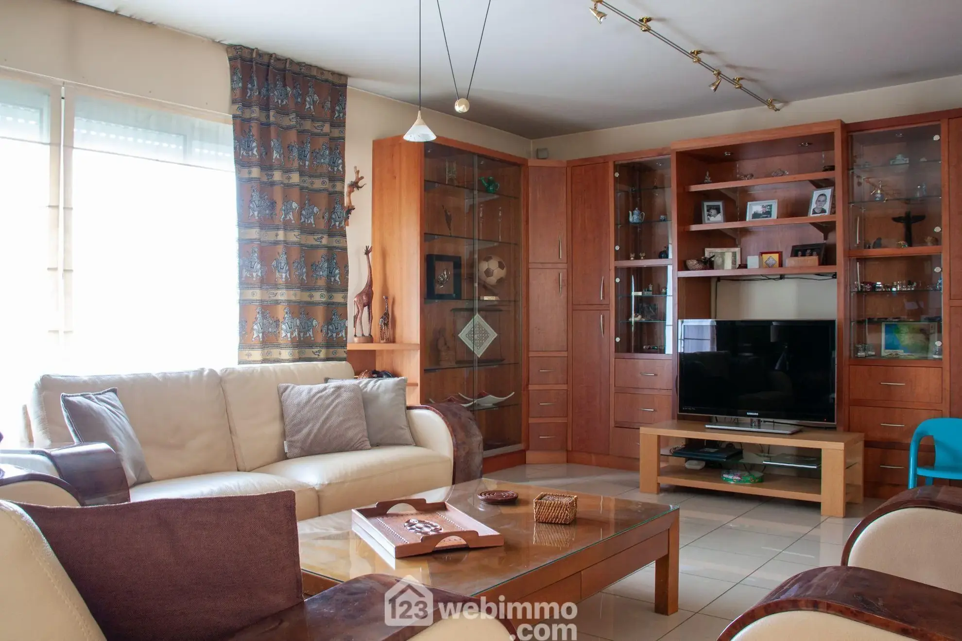 Maison spacieuse de 206 m² à Sèvremont – Quartier calme et proche des attractions 