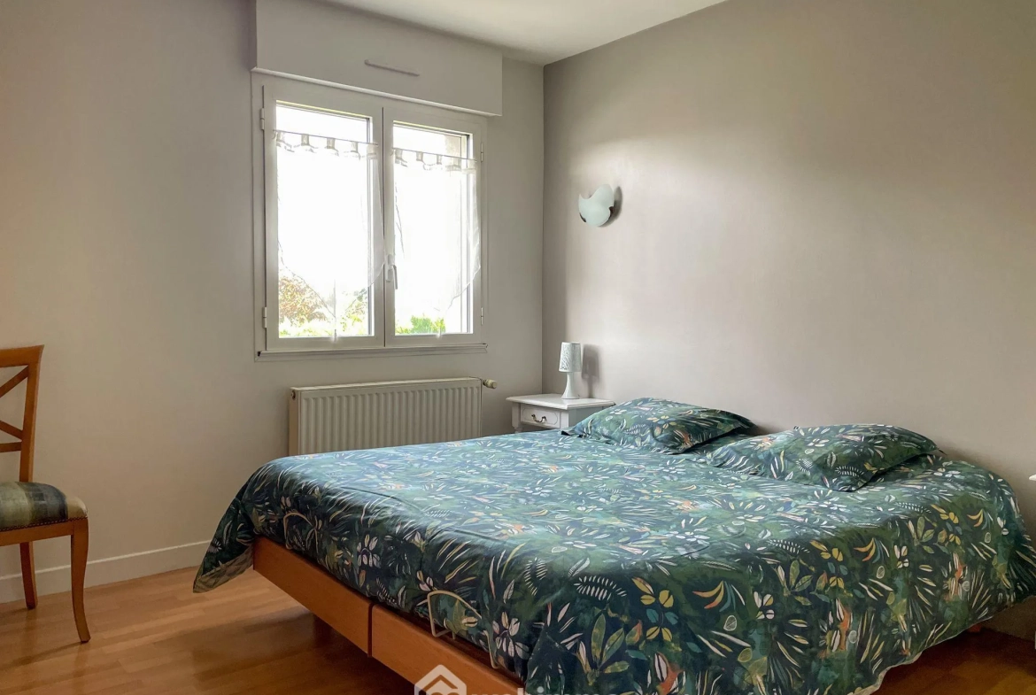 Maison spacieuse de 206 m² à Sèvremont – Quartier calme et proche des attractions 