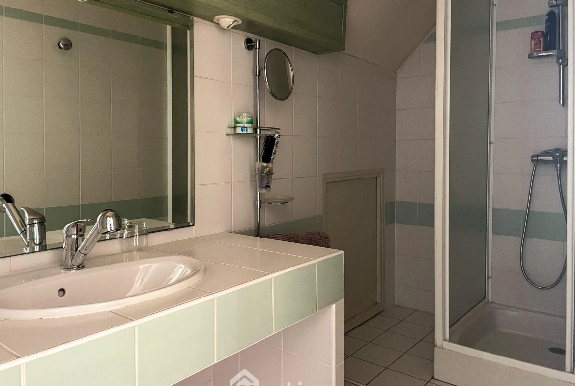 Maison spacieuse de 206 m² à Sèvremont – Quartier calme et proche des attractions 