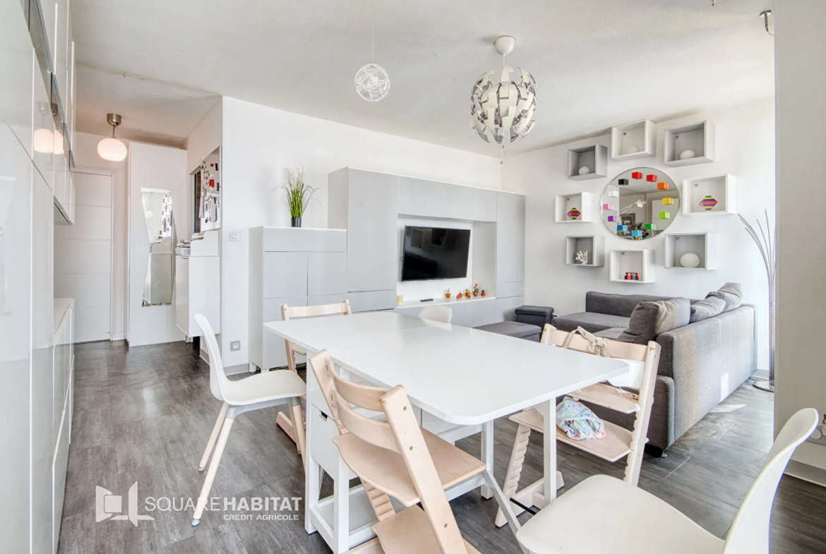 Appartement 5 pièces de 100 m² à Marseille, avec parking et cave 