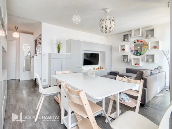 Appartement 5 pièces de 100 m² à Marseille, avec parking et cave