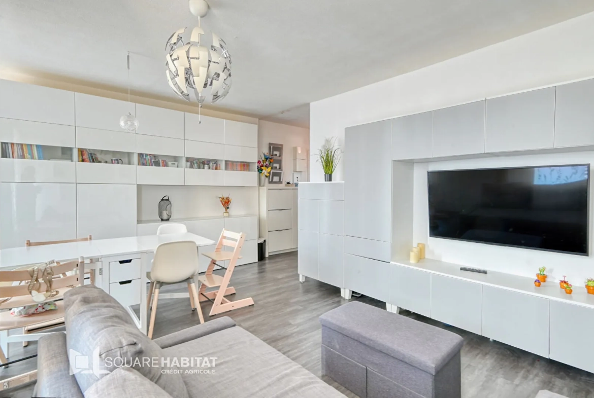 Appartement 5 pièces de 100 m² à Marseille, avec parking et cave 