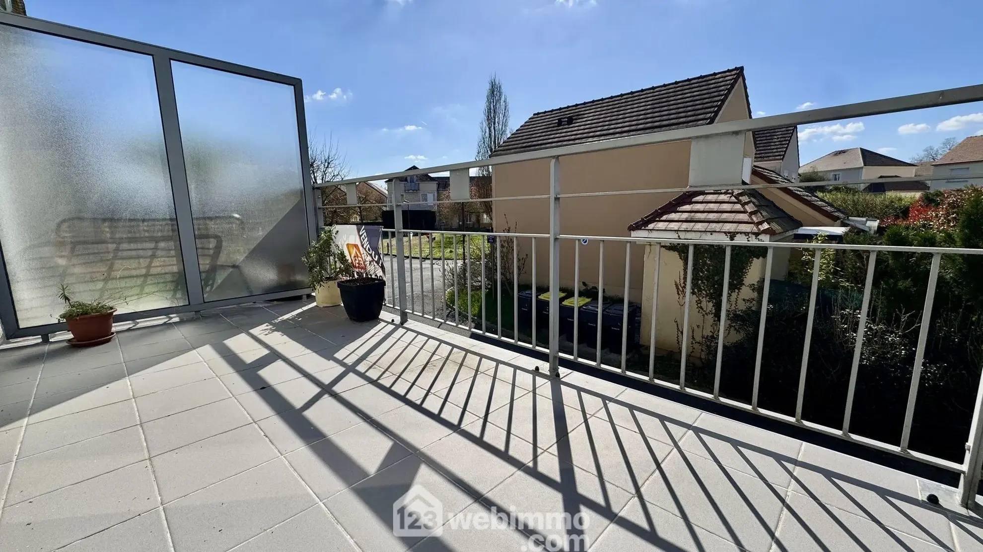 Charmant duplex de 62 m² avec terrasse et parking proche Val d'Europe 