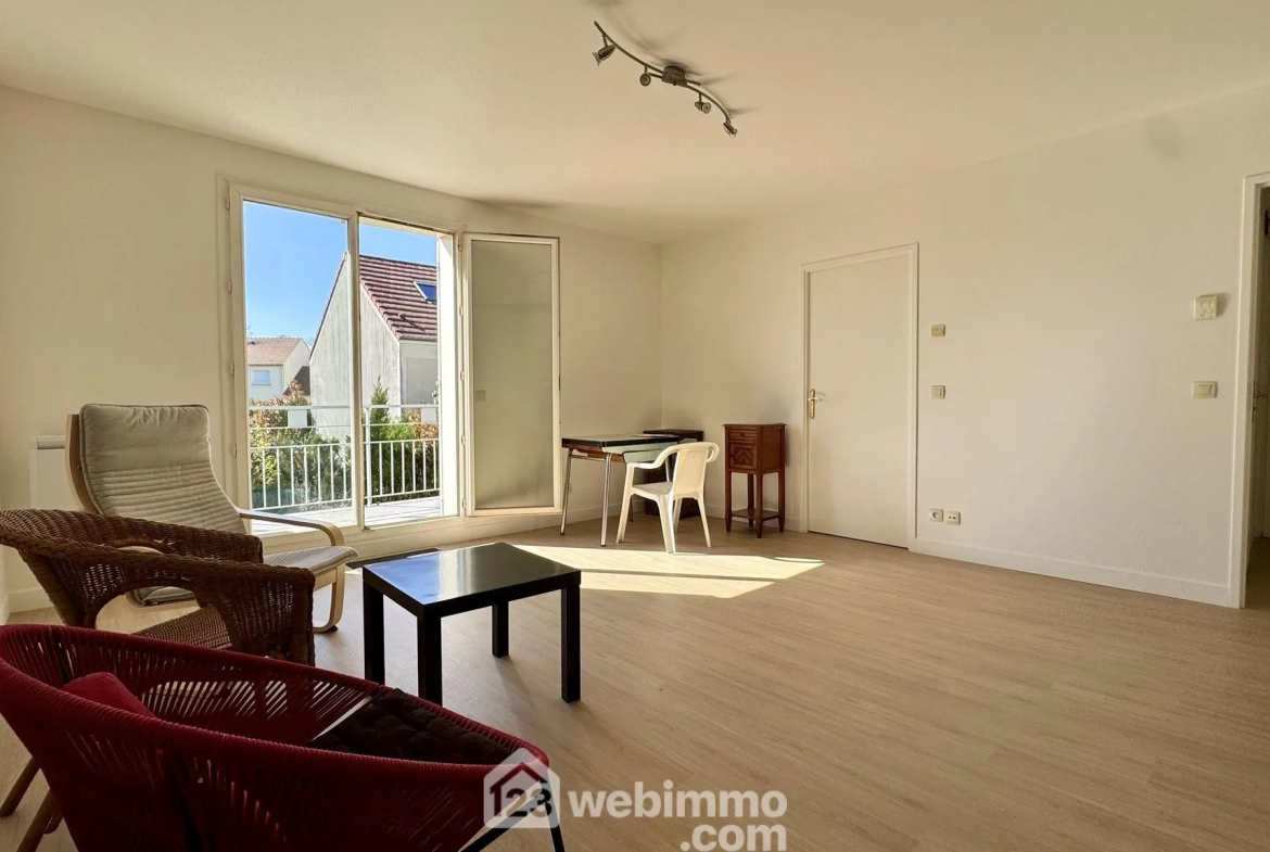 Charmant duplex de 62 m² avec terrasse et parking proche Val d'Europe 