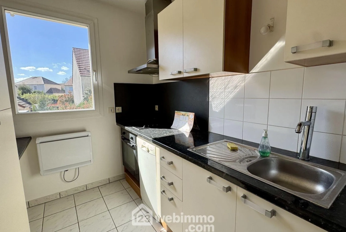 Charmant duplex de 62 m² avec terrasse et parking proche Val d'Europe 