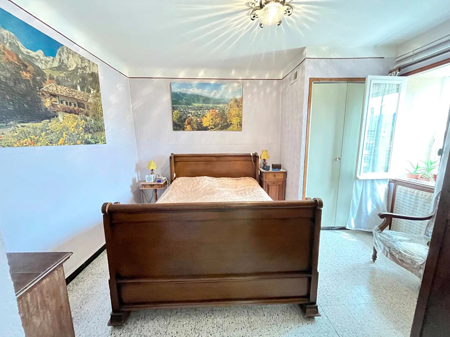 Charmante maison en pierre de 190m² avec vue sur le Luberon à vendre à Les Beaumettes 