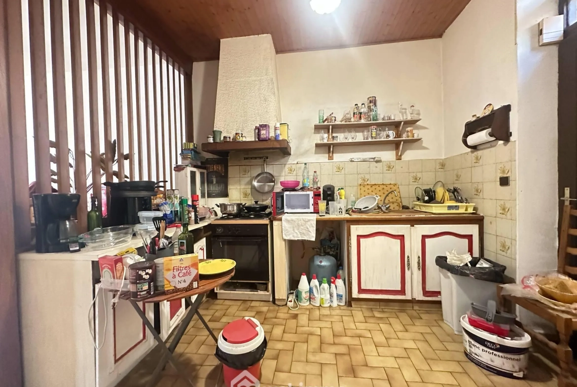 Maison à vendre de 84 m² à Martigny-Courpierre, rénovation possible 