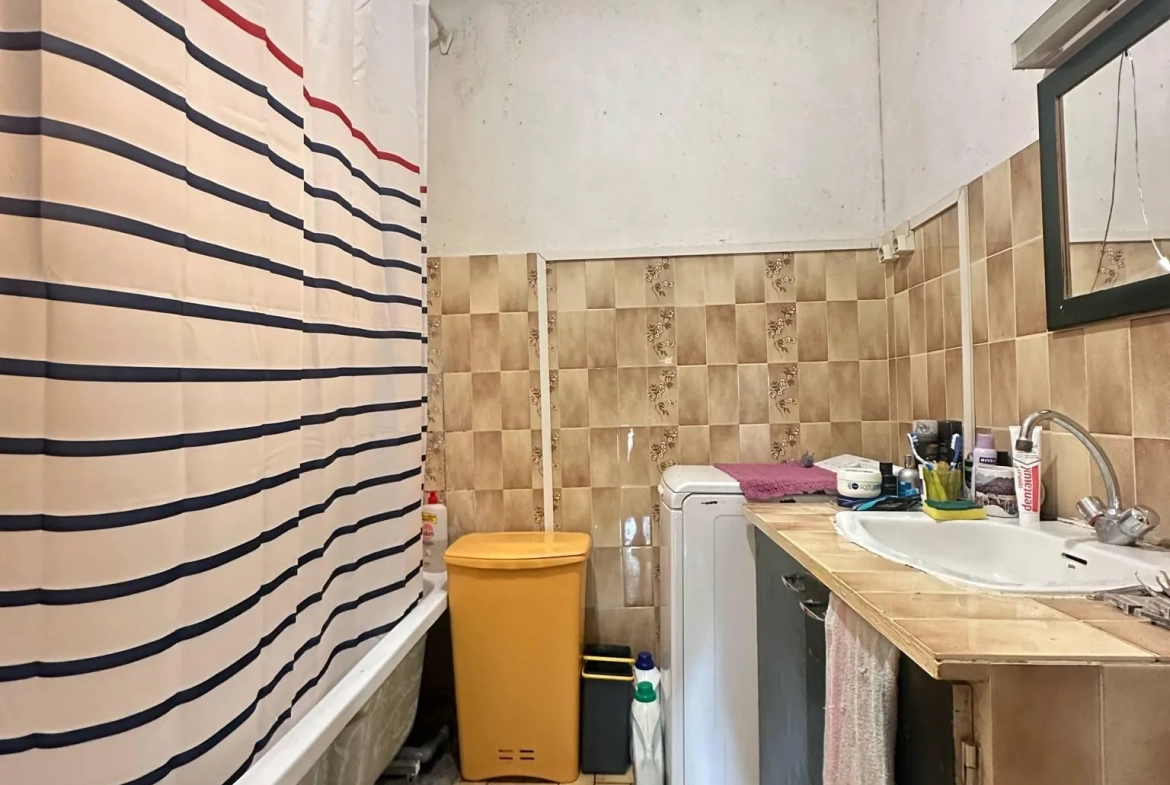 Maison à vendre de 84 m² à Martigny-Courpierre, rénovation possible 
