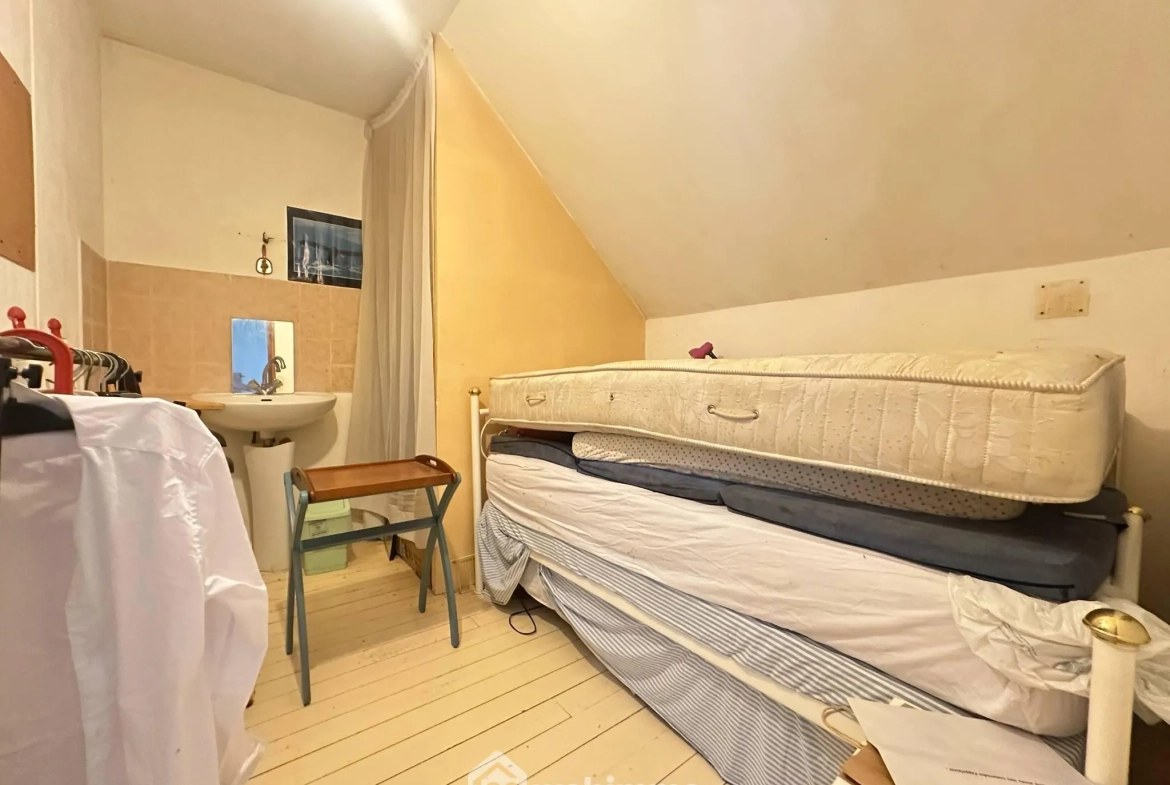 Maison à vendre de 84 m² à Martigny-Courpierre, rénovation possible 