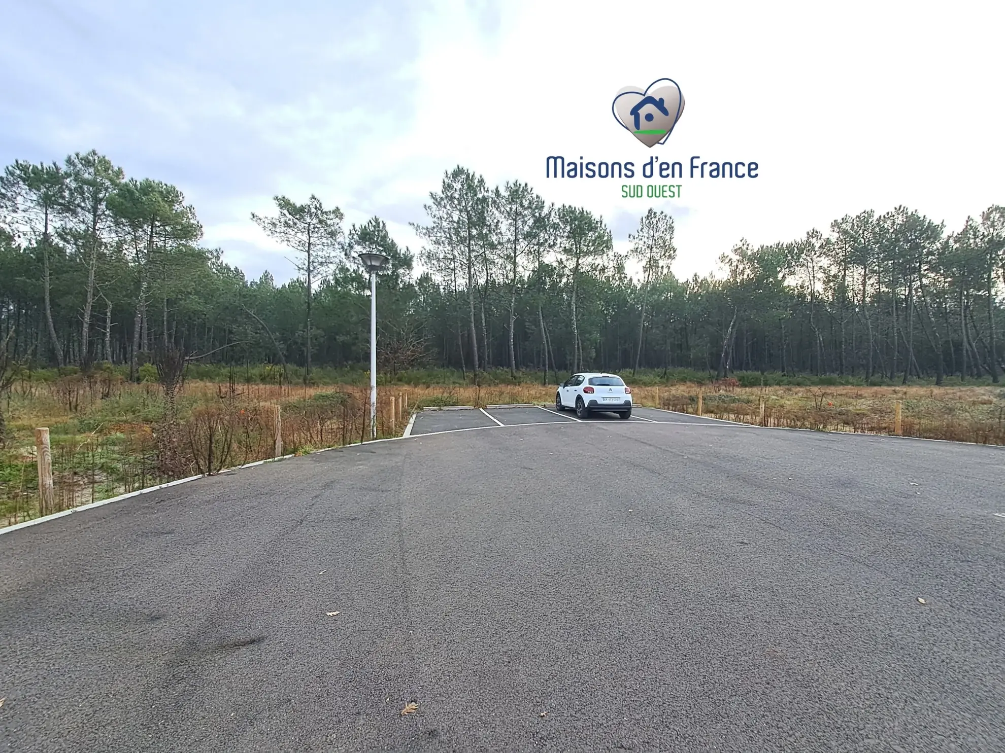 Terrain de 490 m² à Ychoux, Viabilisé et idéal pour votre construction 