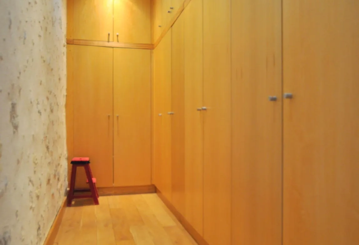 Belle maison en pierre de 196 m² avec cour et jardin à Capian 