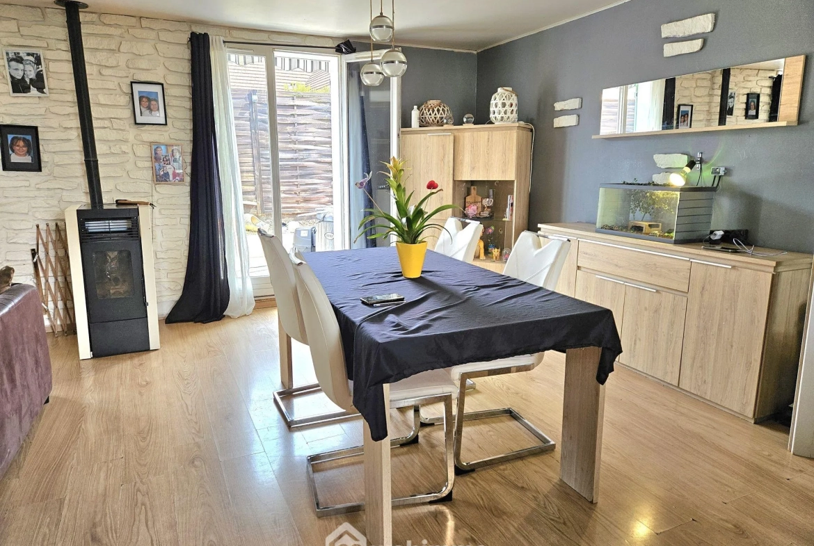 Maison de plain-pied à vendre à La Grande Paroisse, 100 m² avec jardin et proximité écoles 