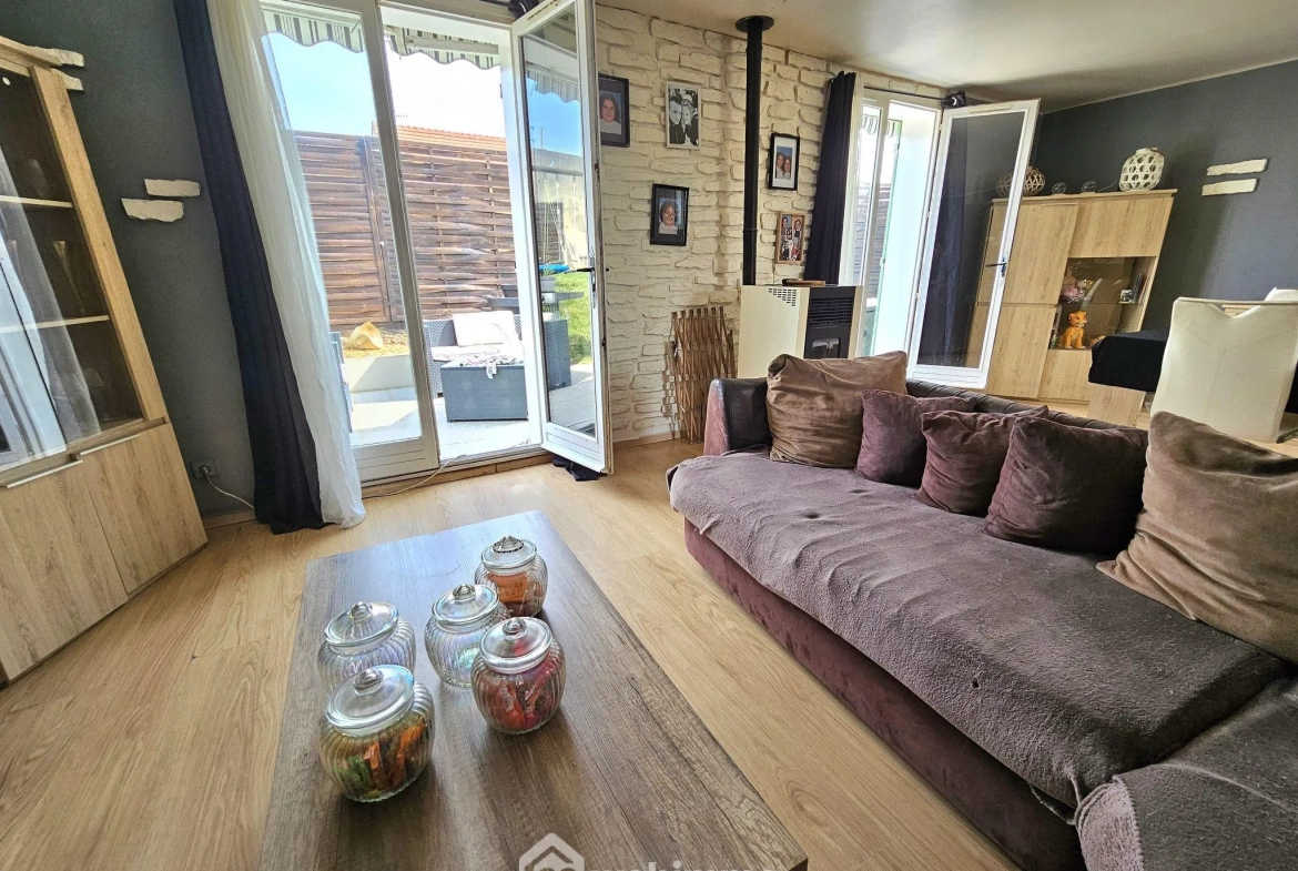 Maison de plain-pied à vendre à La Grande Paroisse, 100 m² avec jardin et proximité écoles 