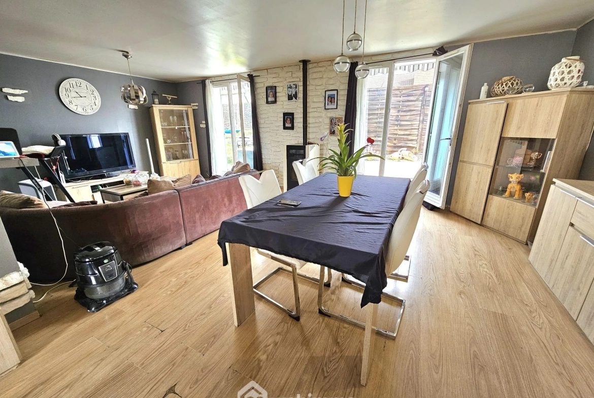 Maison de plain-pied à vendre à La Grande Paroisse, 100 m² avec jardin et proximité écoles 