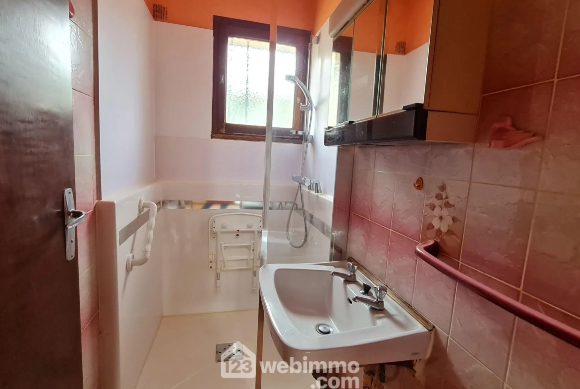 Maison individuelle de 163m² à Pignans, secteur calme et proche commodités 
