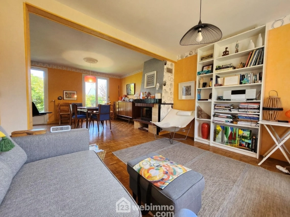 Maison à vendre de 97m² à Saint-Quay-Perros, proche du port et des commodités