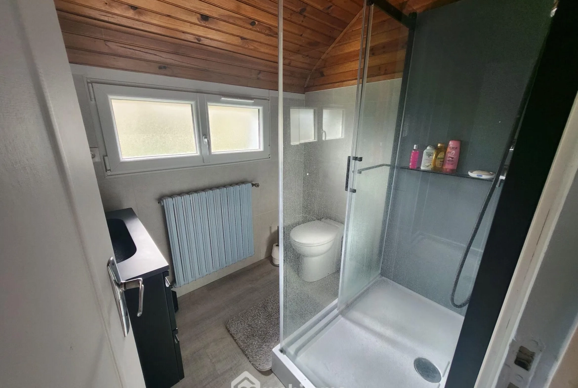 Maison à vendre de 97m² à Saint-Quay-Perros, proche du port et des commodités 