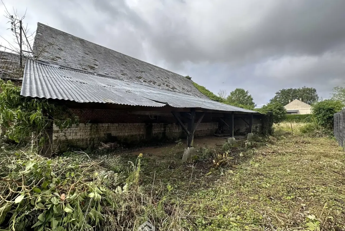 Grande grange à aménager de 160 m² à Chalandry - Potentiel de rénovation immobilier 
