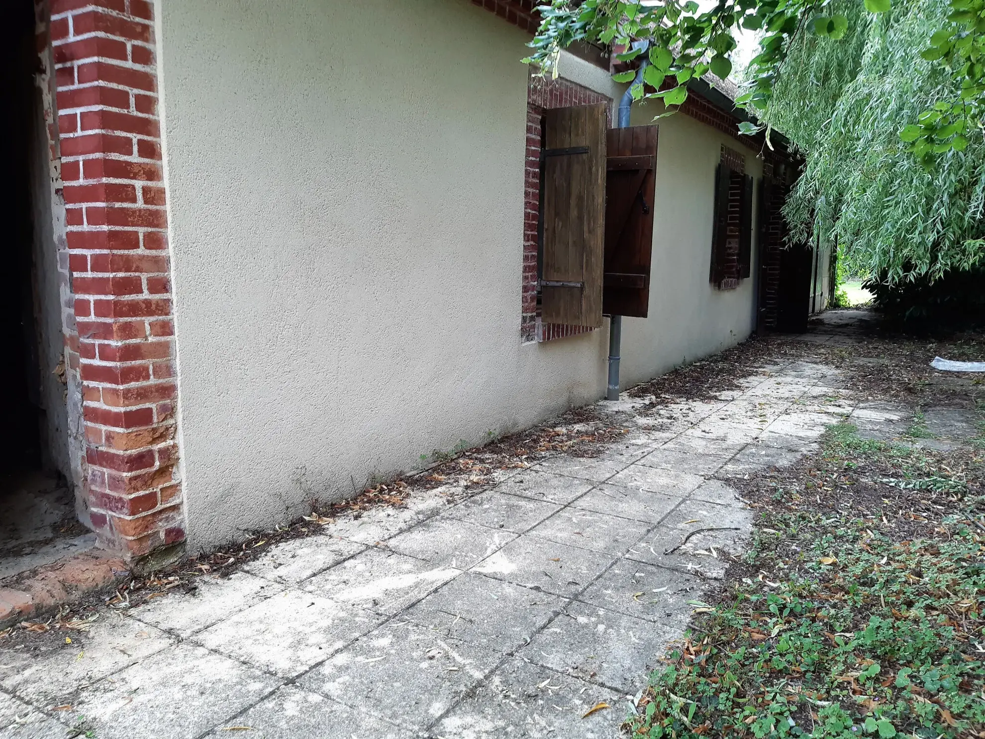 Maison de campagne à vendre en région Centre avec jardin et atelier 