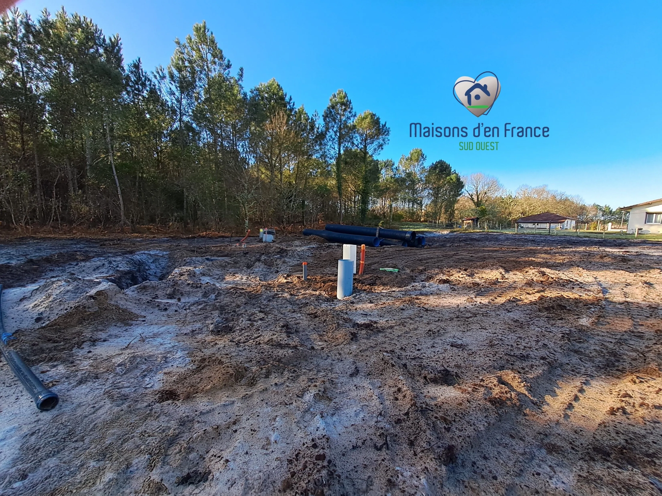 Terrain viabilisé de 725 m² à Pontenx-les-Forges - Proche forêt et lac 
