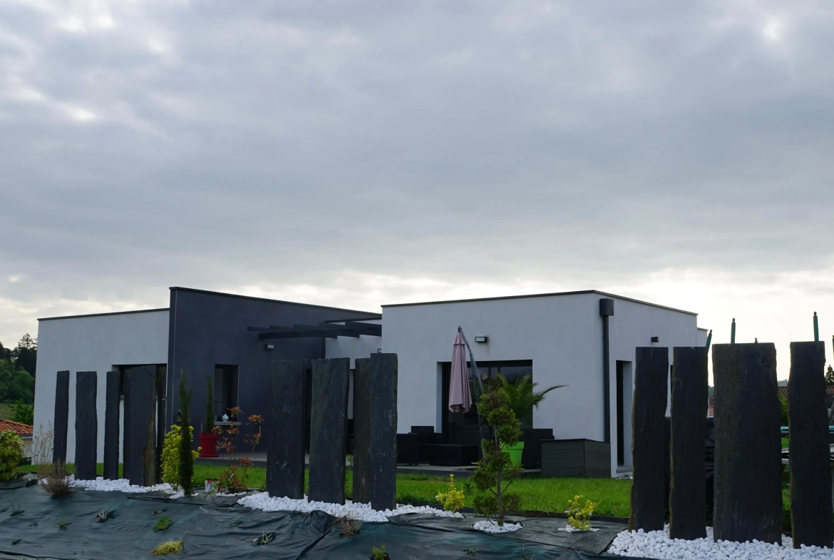 Lotissement de parcelles à Saint-Victor-sur-Loire avec vues dégagées et maison sur-mesure 