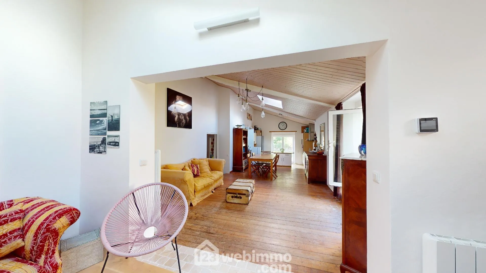 Belle maison rénovée de 124 m² avec piscine à Poiroux 