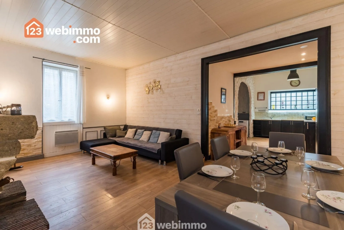 Maison de village de 155 m² à Plouaret avec cour et dépendances 