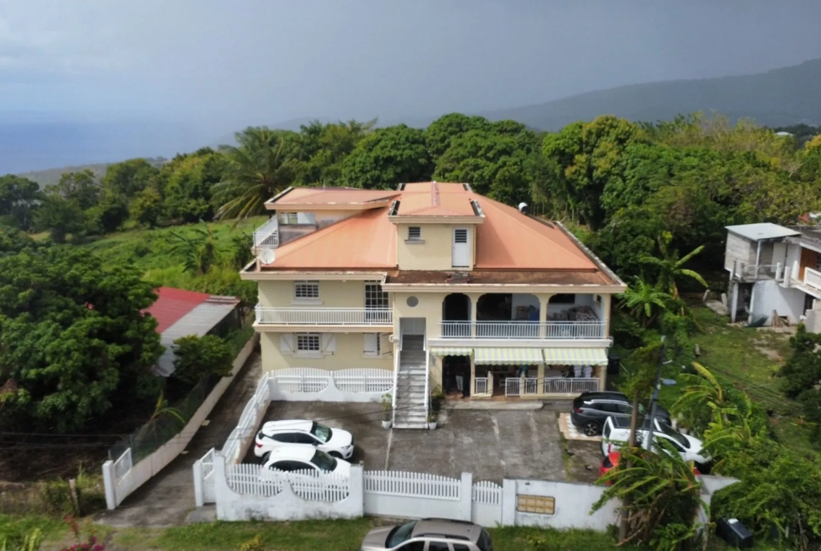 Appartement T2 avec terrasse et Vue Mer à Schoelcher en Martinique 